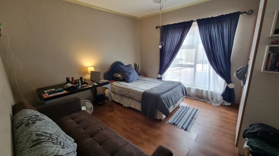 8 Bedroom Property for Sale in Die Bos Western Cape